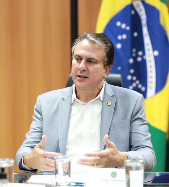 Governo prepara ações para garantir que jovens terminem o ensino médio