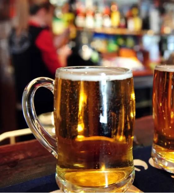 Álcool causa 2,6 milhões de mortes todos os anos no mundo, alerta OMS