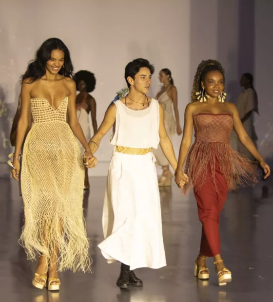 Peças de artesãs indígenas da Amazônia são exibidas em desfiles em Nova York e Milão