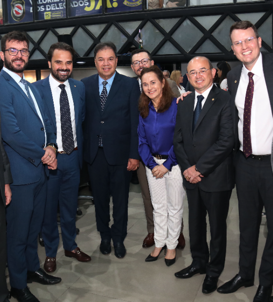 Presidente da Alepa, deputado Chicão, recebe o presidente da Unale no prédio do Legislativo