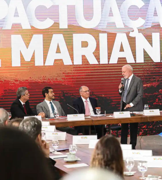 Tragédia de Mariana: governo e mineradoras assinam acordo de R$ 132 bilhões