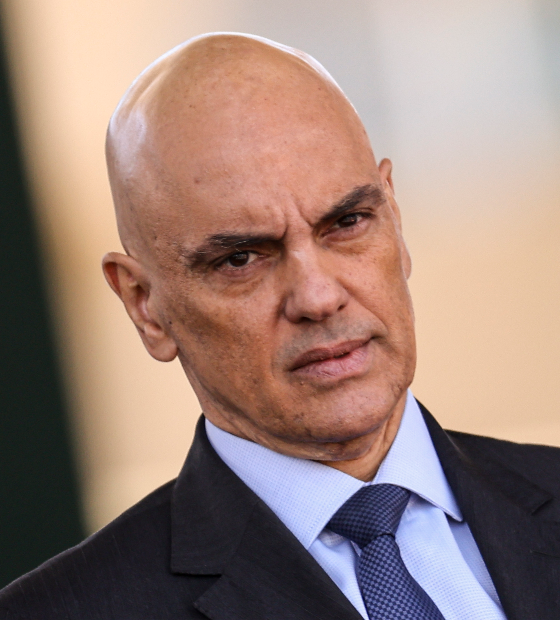  Moraes deve enviar nesta terça à PGR indiciamento de Bolsonaro e mais 36 por tentativa de golpe