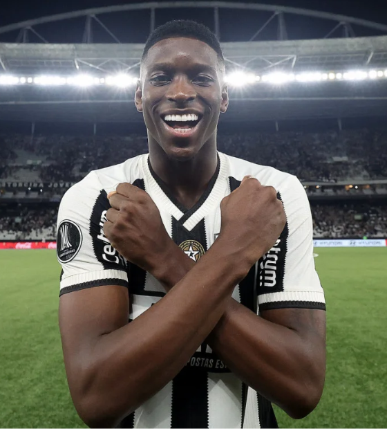 Luiz Henrique é eleito o craque do Brasileirão e Botafogo domina seleção do campeonato