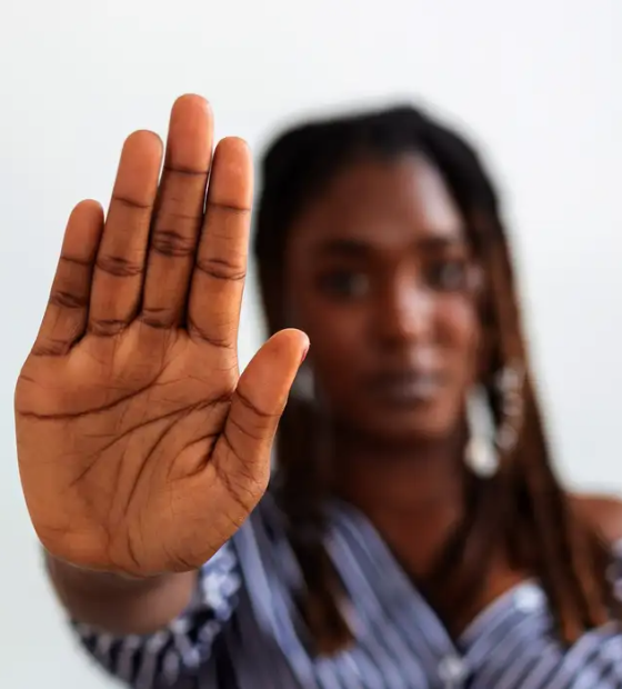 Governo e plataformas de mobilidade fazem acordo para combater racismo