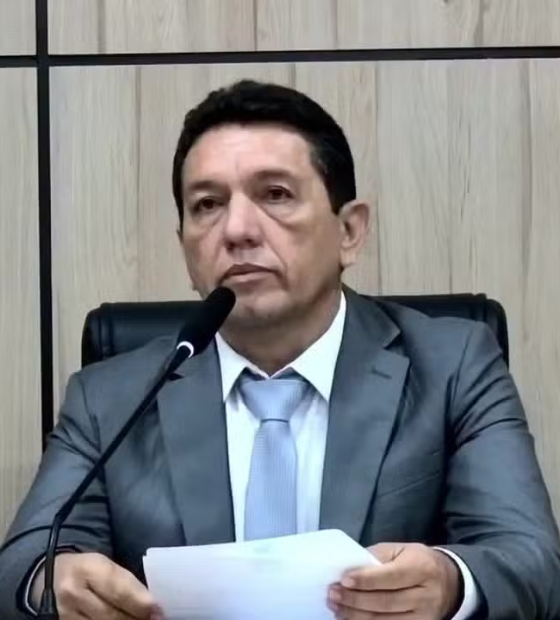 Justiça nega recurso e prefeito condenado por ação por porte de armas segue foragido