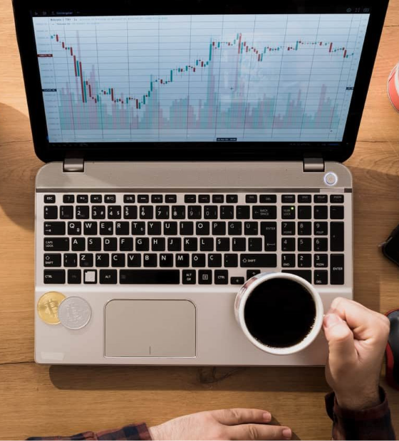 Mercado oferece mais de 200 vagas na área de tecnologia em trabalho híbrido e home office