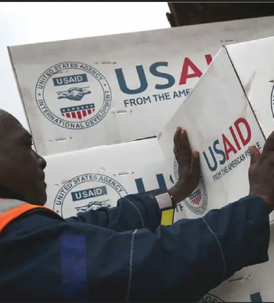  Trump quer manter apenas 300 dos mais de 10 mil funcionários da USAID, diz imprensa dos EUA