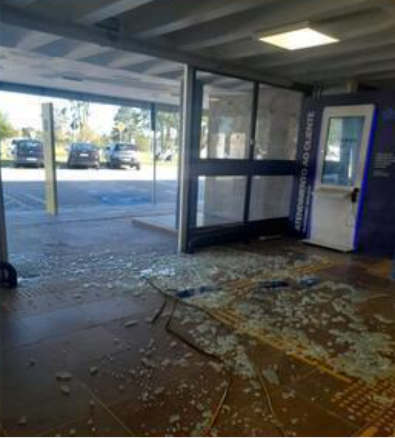 Passageiro agride funcionário de companhia e quebra aeroporto no RS após perder voo