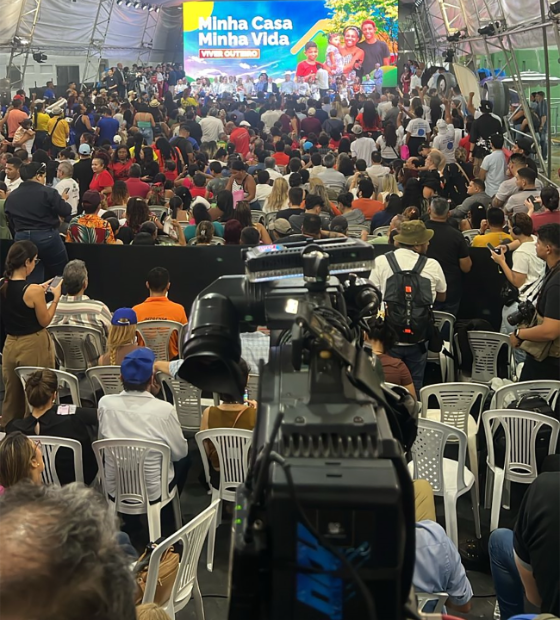 Lula entrega casas em residencial em Outeiro, mas vídeo mostra obra inacabada após 12 anos