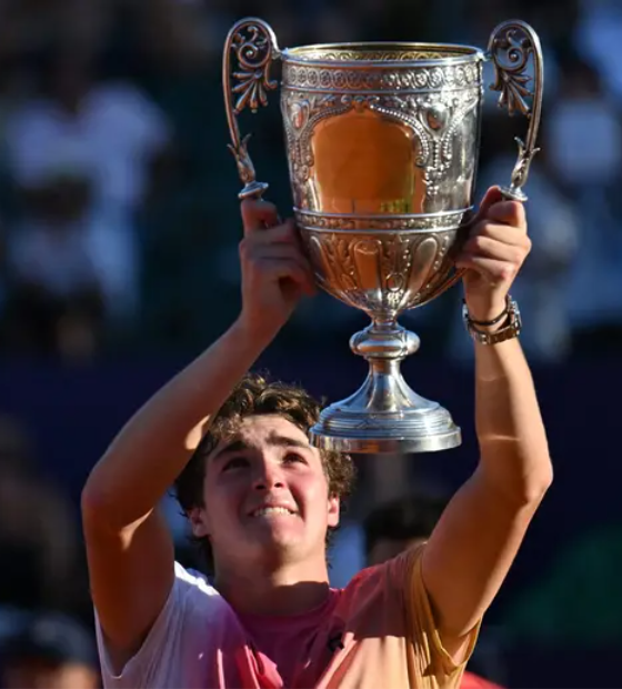 Brasileiro João Fonseca se torna o sulamericano mais novo a conquistar um título da ATP