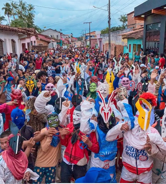 Em Viseu, o Bloco 'Laurso' esquenta os finais de semana até o carnaval