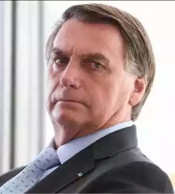 Defesa de Bolsonaro diz que que nada liga o ex-presidente à tentativa de golpe