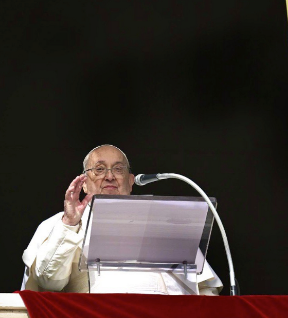  Papa passa bem a noite, mas não vai rezar, pela segunda vez consecutiva, benção dominical