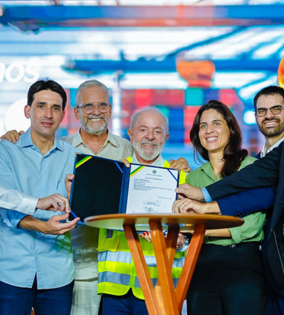  Lula participa de assinatura de contrato da Transpetro de R$ 1,6 bi com estaleiros do RS