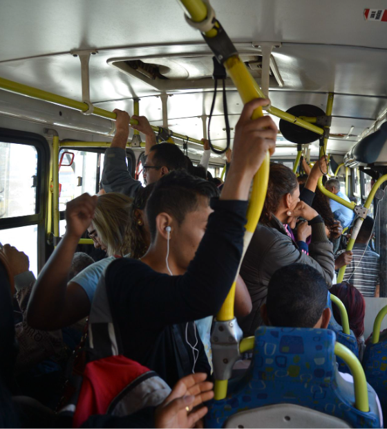 Parlamentares da oposição reagem à proposta de aumento da tarifa de ônibus em Belém