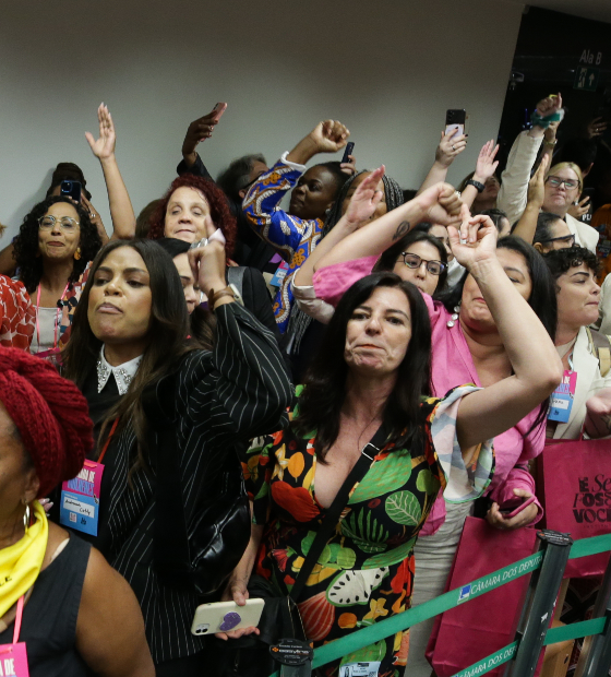  Mulheres em cargos de liderança ganham R$ 40 mil a menos por ano do que homens, aponta Dieese