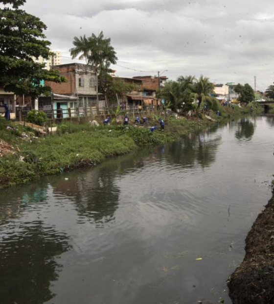 Canal com obra abandonada, invasão e tráfico é tema de reportagem da Folha