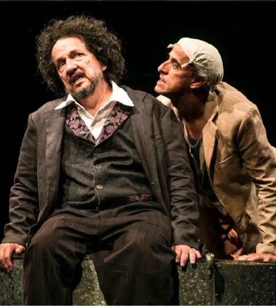 Peça 'Com os bolsos cheios de pão' tem sessões gratuitas no 'Margarida Schivasappa'