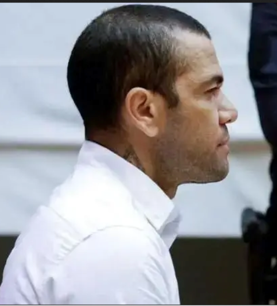  Justiça da Espanha revoga condenação de Daniel Alves por agressão sexual 