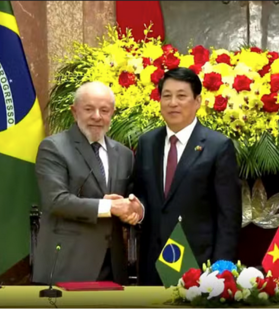  No Vietnã, Lula diz que Bolsonaro 'sabe que fez as bobagens de que está sendo acusado'