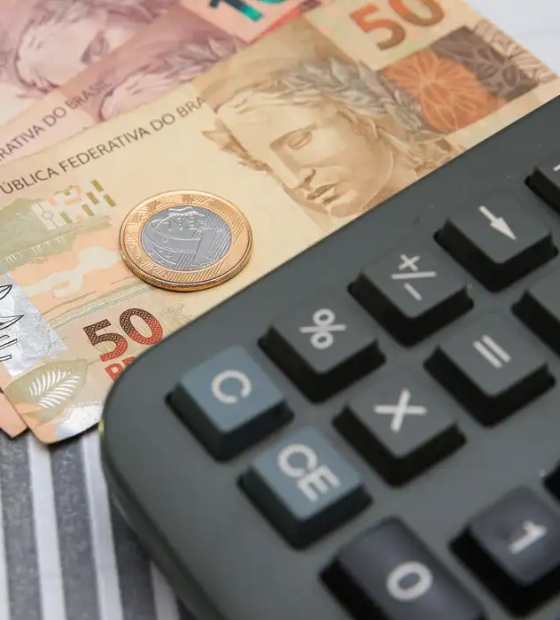 Carga tributária atinge maior patamar em 15 anos e vai a 32,3% do PIB