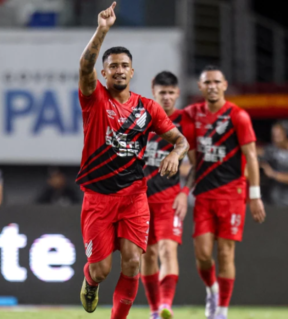 Paysandu é dominado pelo Athletico-PR e estreia com derrota na Série B