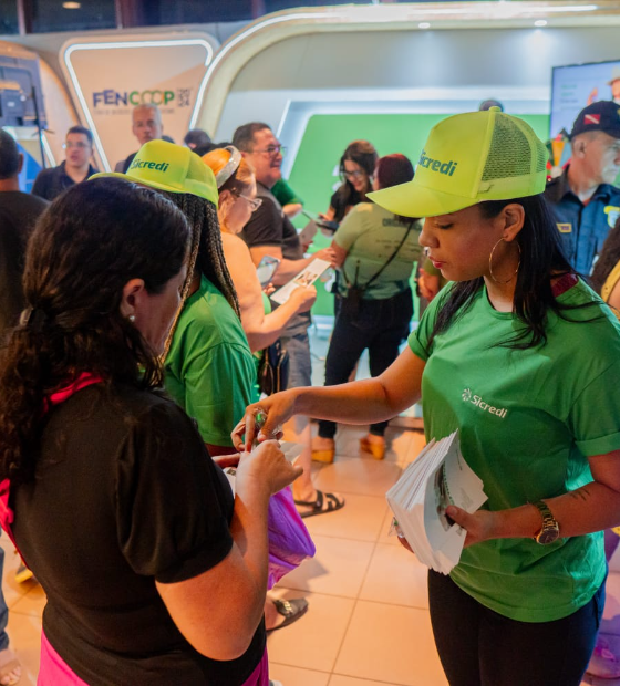 Sicredi participa da quinta edição da Feira de Negócios do Cooperativismo Paraense