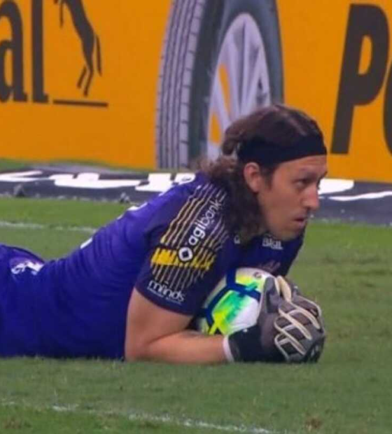 Apenas 4% jogos do Brasileirão seguem tempo de bola rolando recomendado pela Fifa