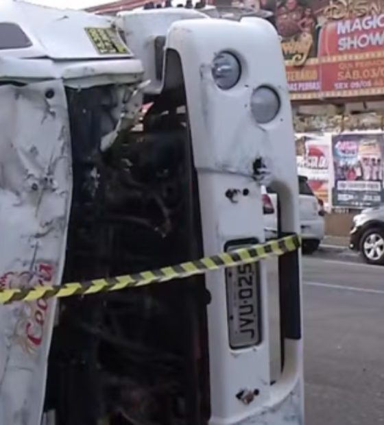 Caminhão tomba após bater em carro na rua dos Mundurucus, em Belém