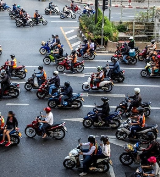 Vendas de motos sobem 7,3% em abril ante mesmo mês de 2024, revela Fenabrave