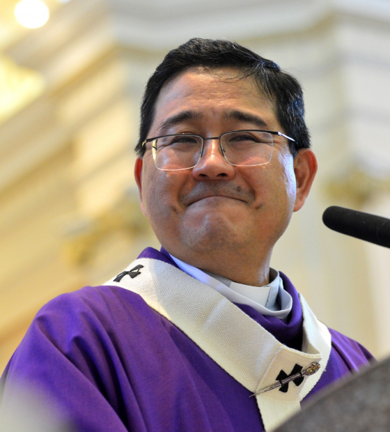 Novo arcebispo coadjutor de Belém desembarca na capital paraense