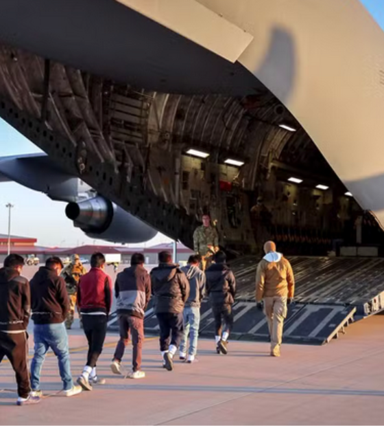 EUA fazem primeiro voo de imigrantes que aderiram a programa de autodeportação
