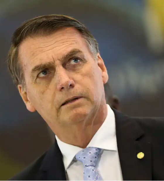 Inelegível, Bolsonaro reafirma em vídeo que tentará ser candidato em 2026