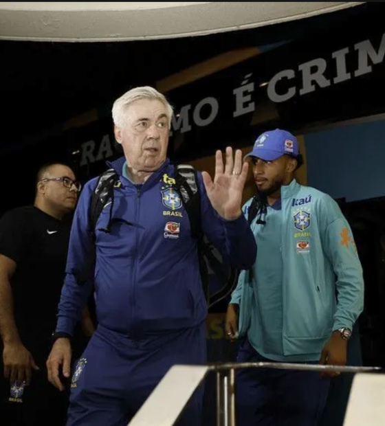 Seleção Brasileira chega ao Equador para primeiro jogo com Ancelotti
