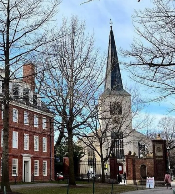  Trump publica decreto que proíbe entrada de estudantes estrangeiros admitidos em Harvard