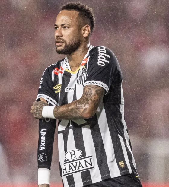 Neymar testa positivo para covid-19 e é afastado pela diretoria do Santos