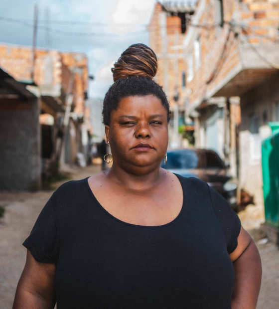 Mães negras e pobres enfrentam fome e obesidade para nutrir famílias