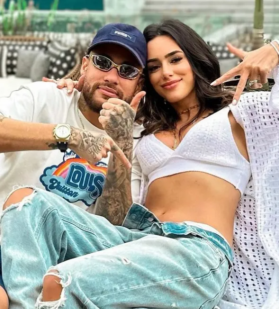 Bruna Biancardi surpreende ao revelar que já é casada com Neymar
