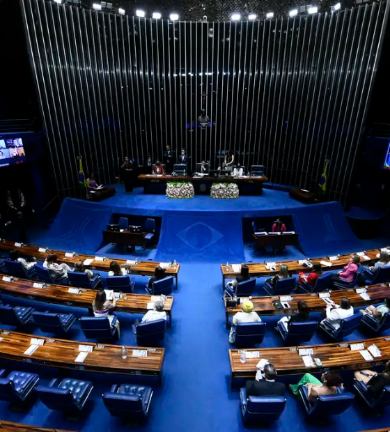 Senado aprova projeto que aumenta pena para crimes cometidos dentro de escolas