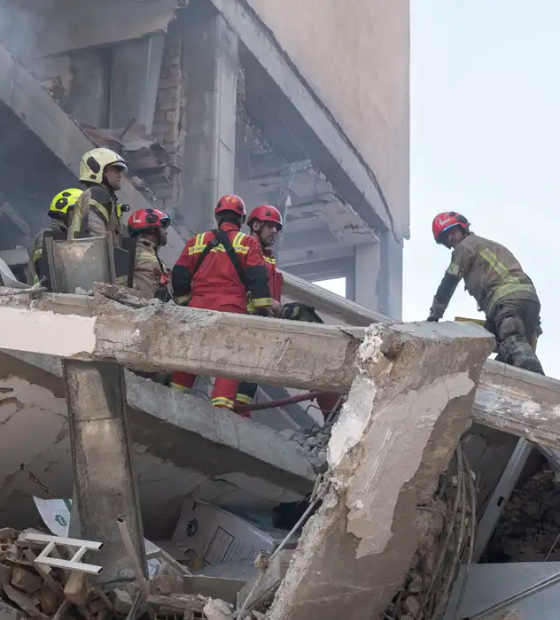 Trump diz que Irã tem 'segunda chance' de chegar a acordo nuclear antes que 'não reste nada'