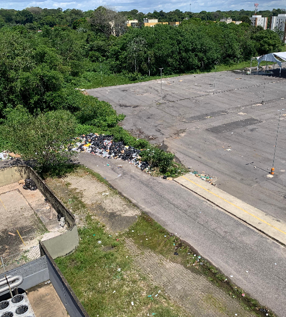 Uma semana após o Parárraiá 2025, lixo ainda toma conta do entorno do Mangueirão