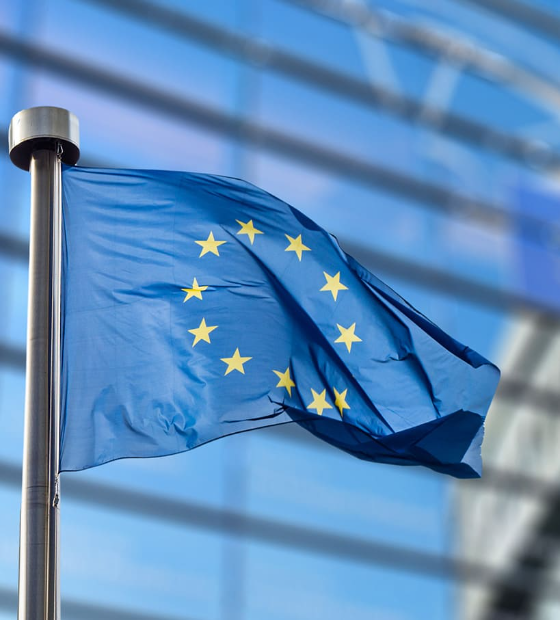 União Europeia pede que ‘todas as partes recuem’ após ataques dos EUA ao Irã; países reagem