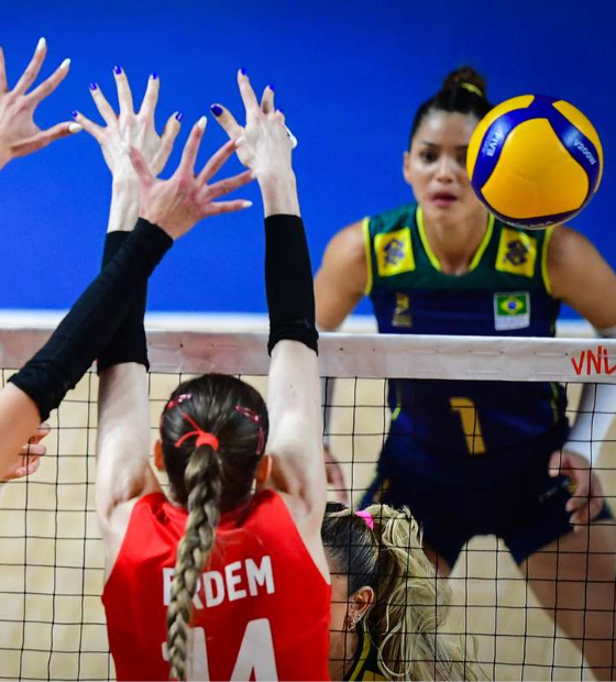 Brasil derruba Turquia e mantém perseguição à Itália na Liga das Nações