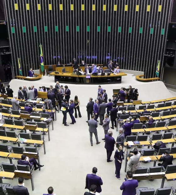 Câmara aprova projeto que derruba aumento do IOF por 383 a 98