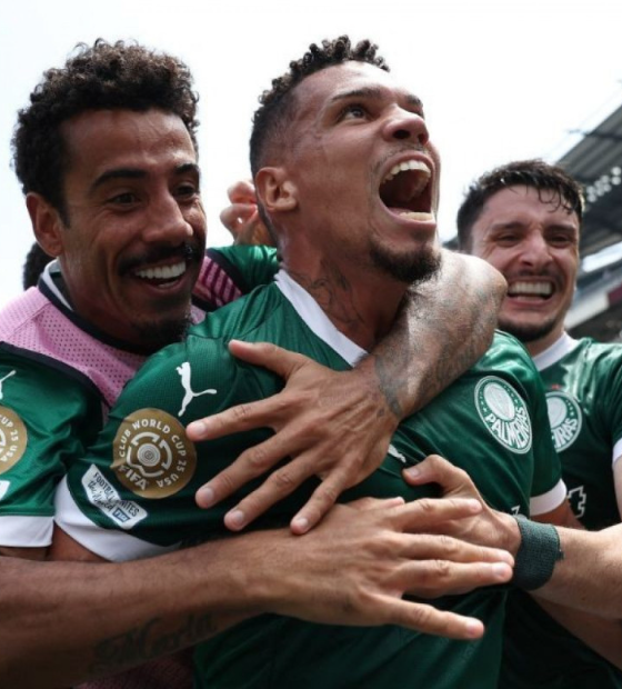 Palmeiras destrava jogo tenso com golaço de Paulinho e elimina Botafogo no Mundial