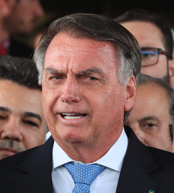 Bolsonaro passa por exame e precisará intensificar tratamento medicamentoso