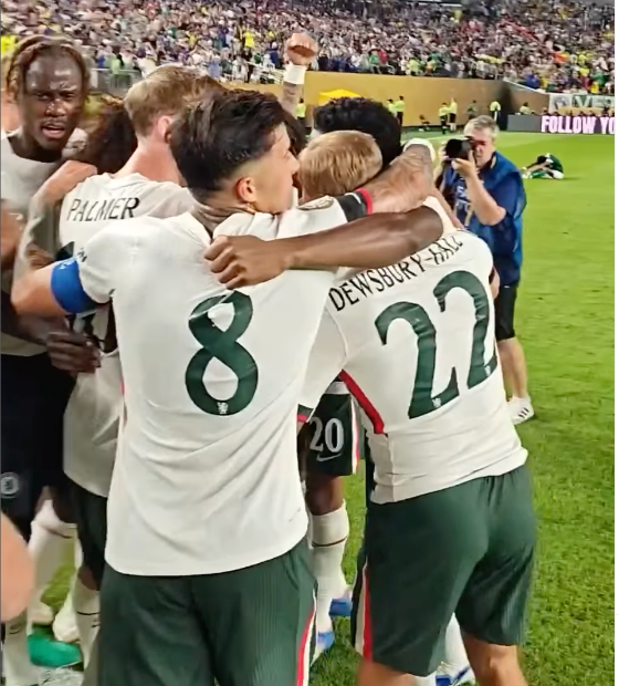 Palmeiras faz gol contra, perde do Chelsea e dá adeus ao Mundial de Clubes