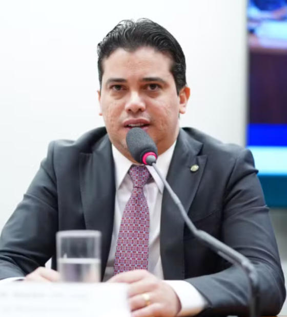 PF cumpre mandado na Câmara contra deputado
