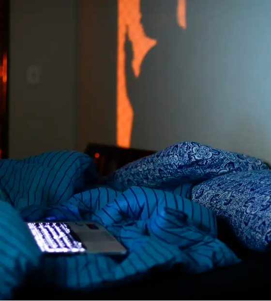 A importância de manter a rotina de sono mesmo durante as férias