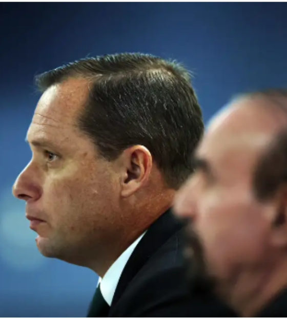 Cid reafirma que Bolsonaro leu minuta golpista durante reunião